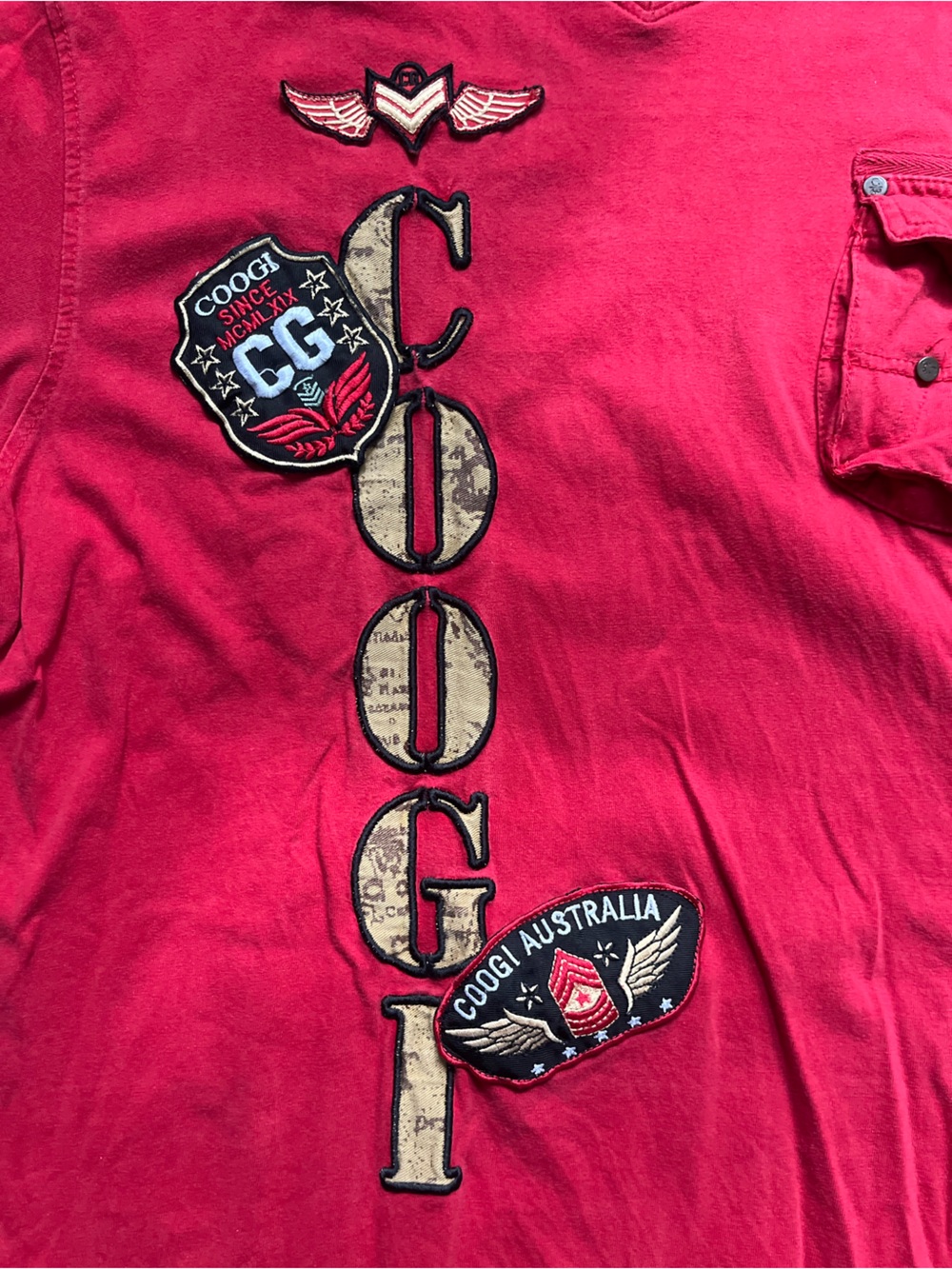 COOGI Red Logo Cargo Pocket Crew Neck Tee Shirt Men’s Size L Streetwear 90s Y2K - Picture 3 of 9